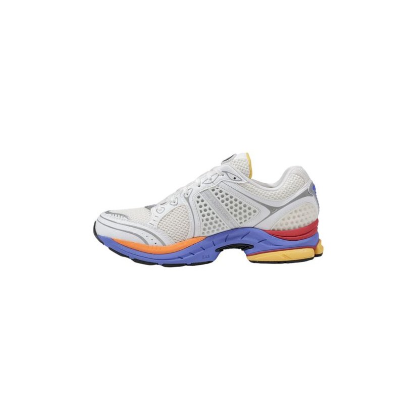 Saucony ProGrid Triumph 4 Athletic Shoes — White, view 3