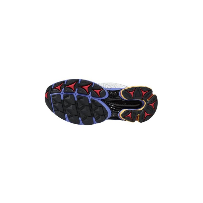Saucony ProGrid Triumph 4 Athletic Shoes — White, view 5