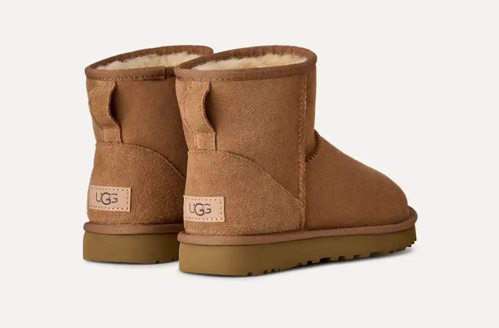 UGG H26 Boot — Chestnut, view 3
