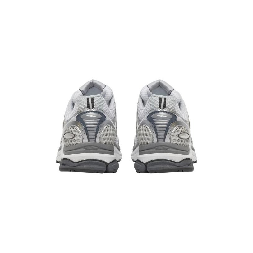 Saucony ProGrid Triumph 4 Sneakers — Gray, view 4
