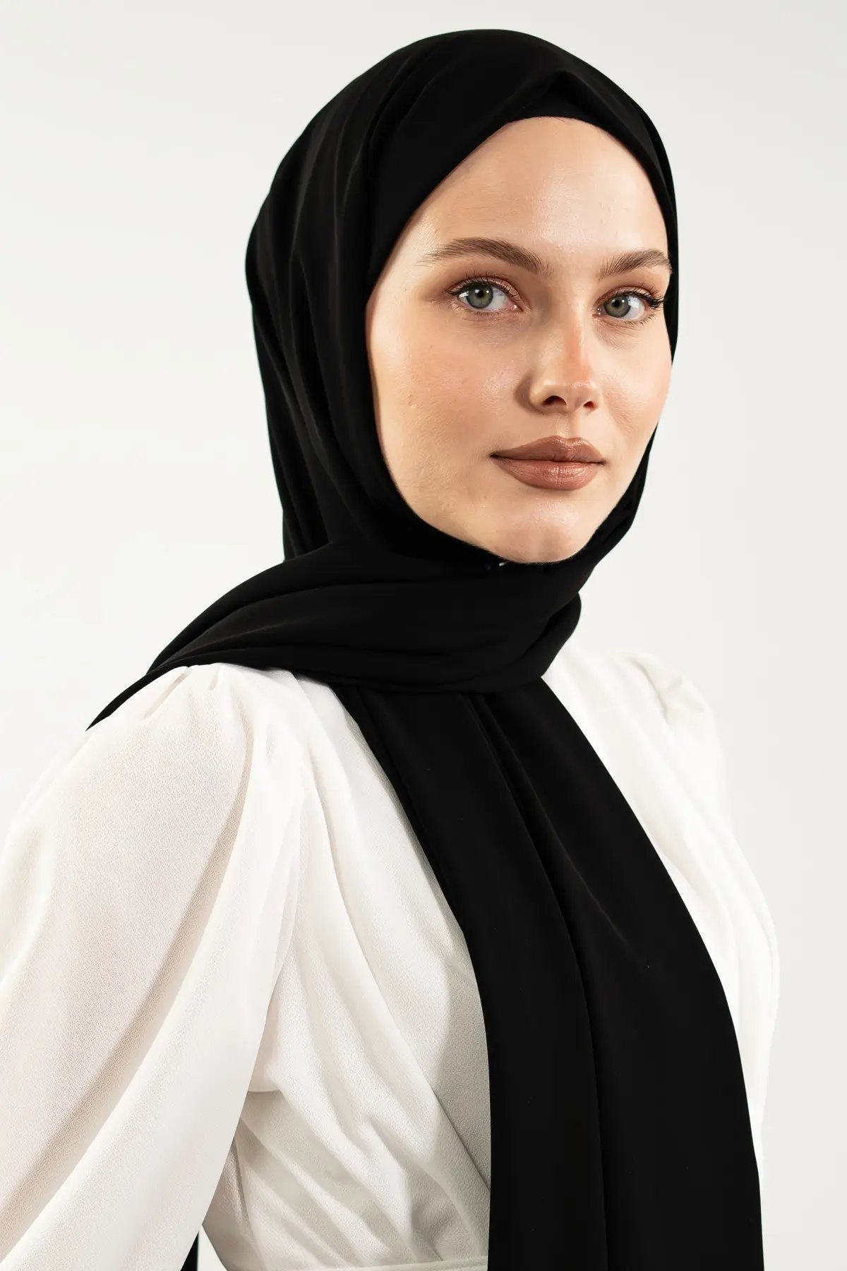 Premium Madina Silk Hijab|Powder Pink & Black, view 2