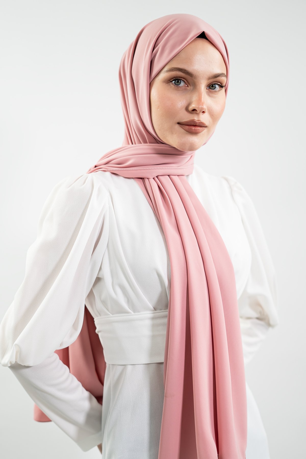 Premium Madina Silk Hijab|Powder Pink & Black, view 3