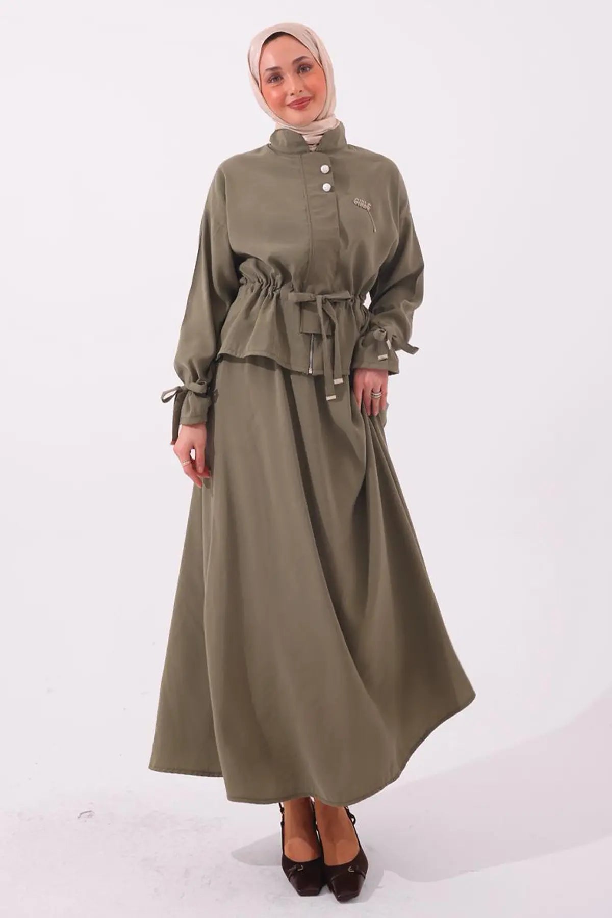 Two-piece Set With Brooch, view 3