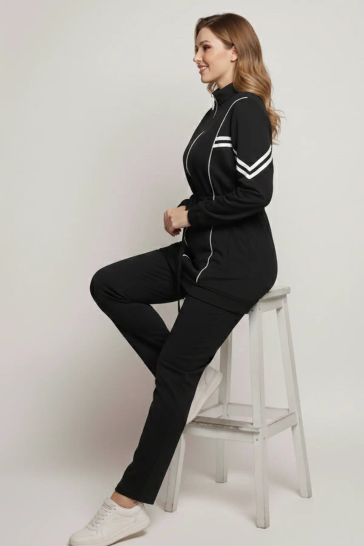 Oyisho Two-piece Set, view 2