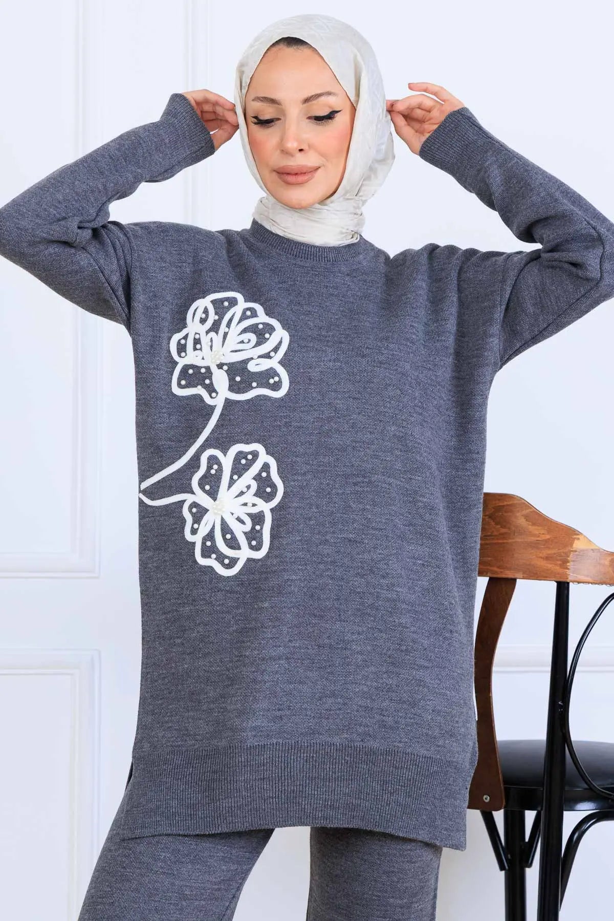 Knitwear Set With Embroidery Details, view 3
