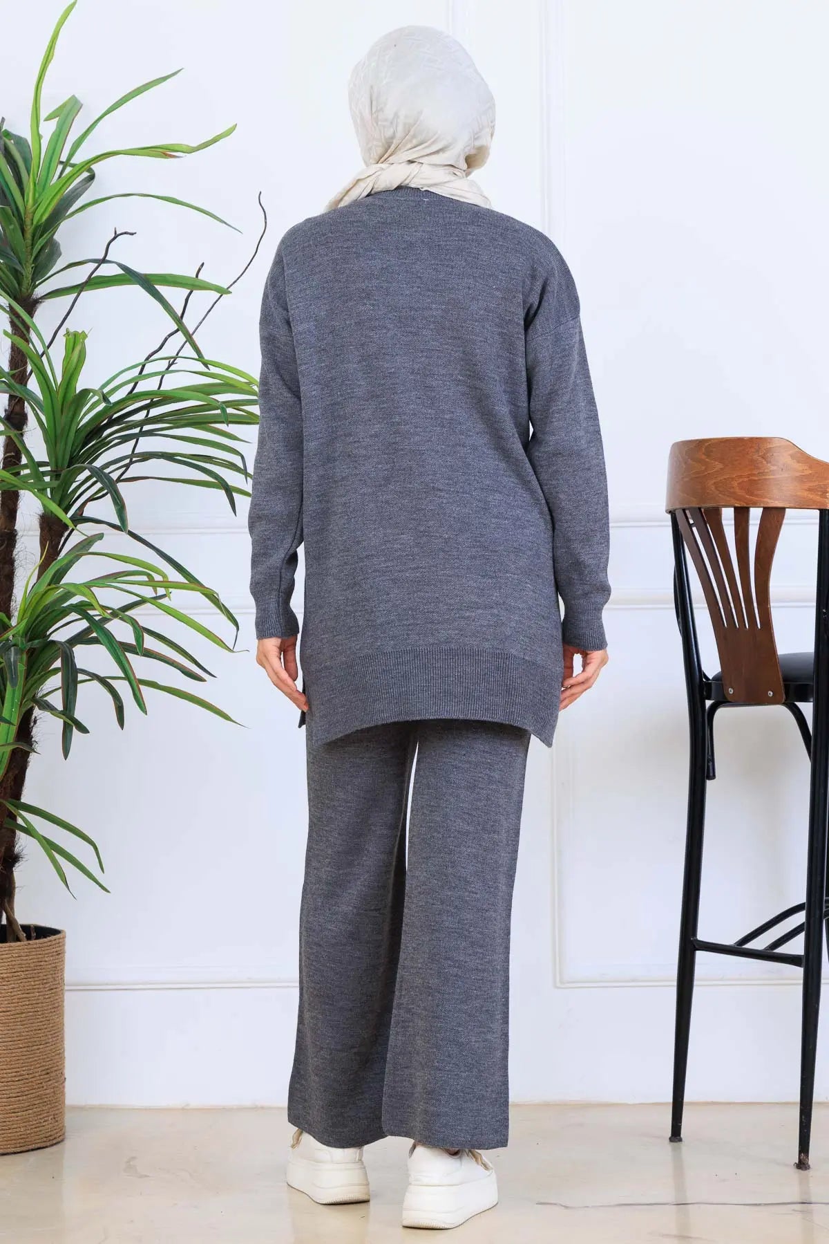 Knitwear Set With Embroidery Details, view 5