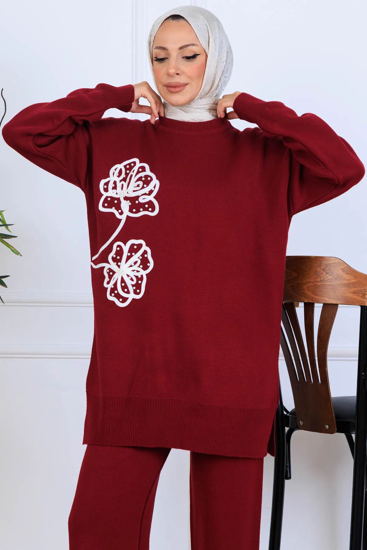 Knitwear Set With Embroidery Details, view 2