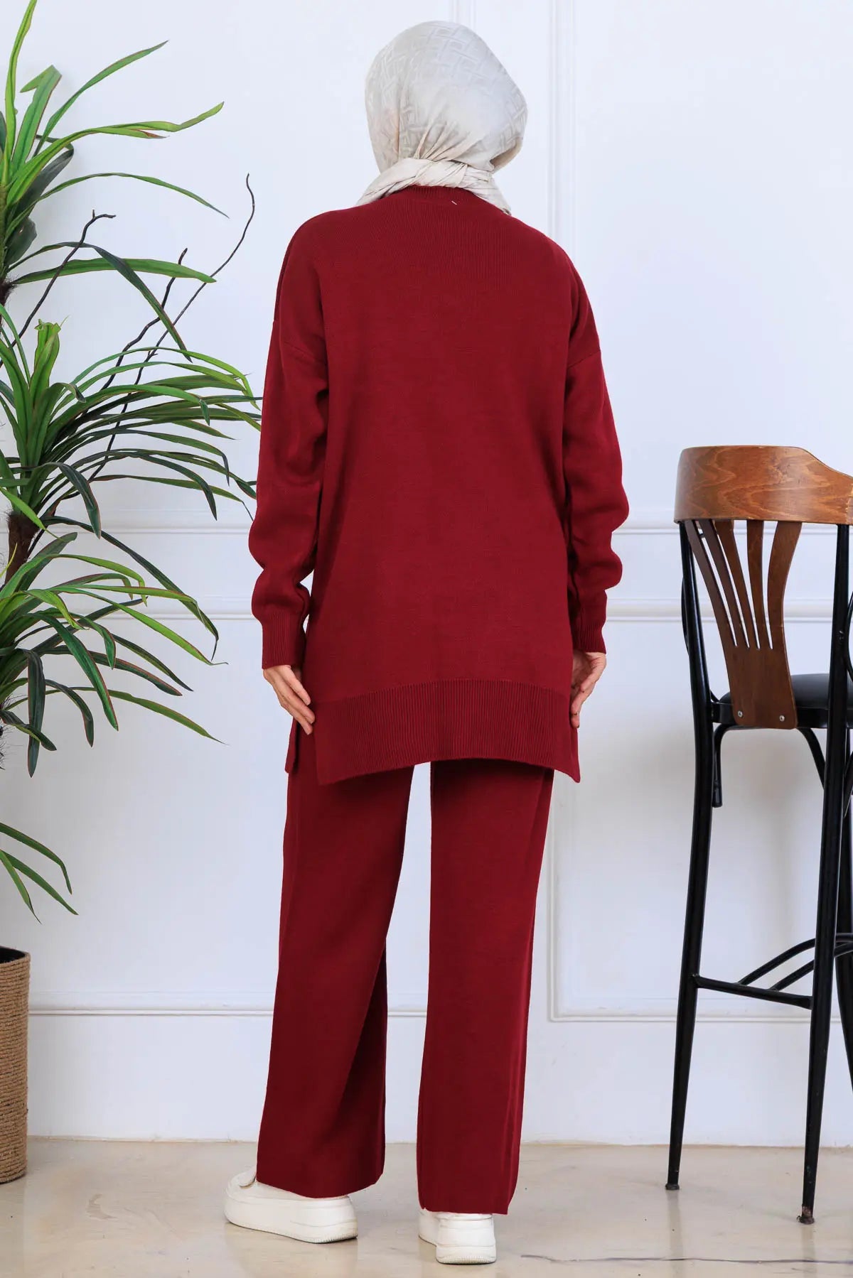 Knitwear Set With Embroidery Details, view 4