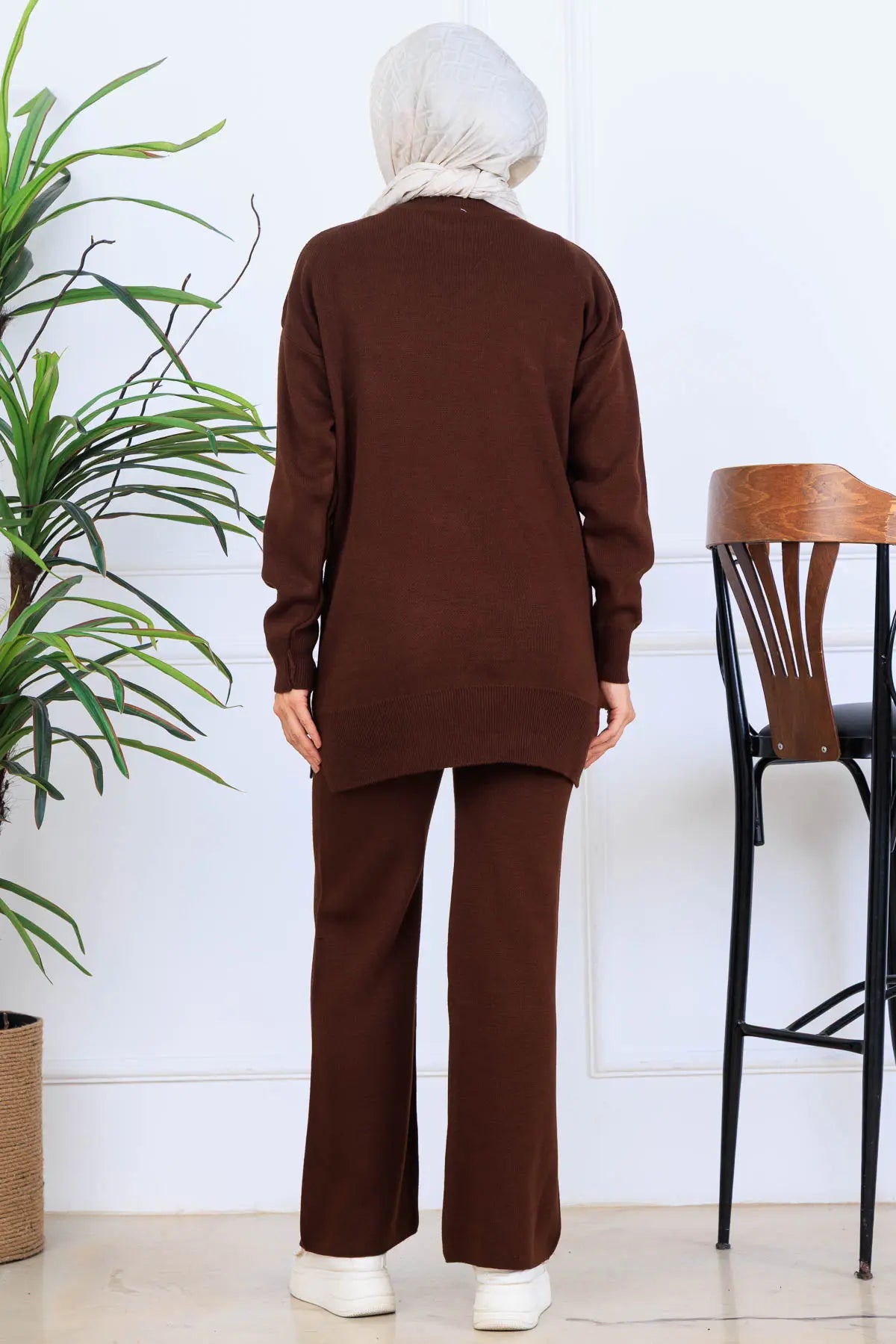 Knitwear Set With Embroidery Details, view 4