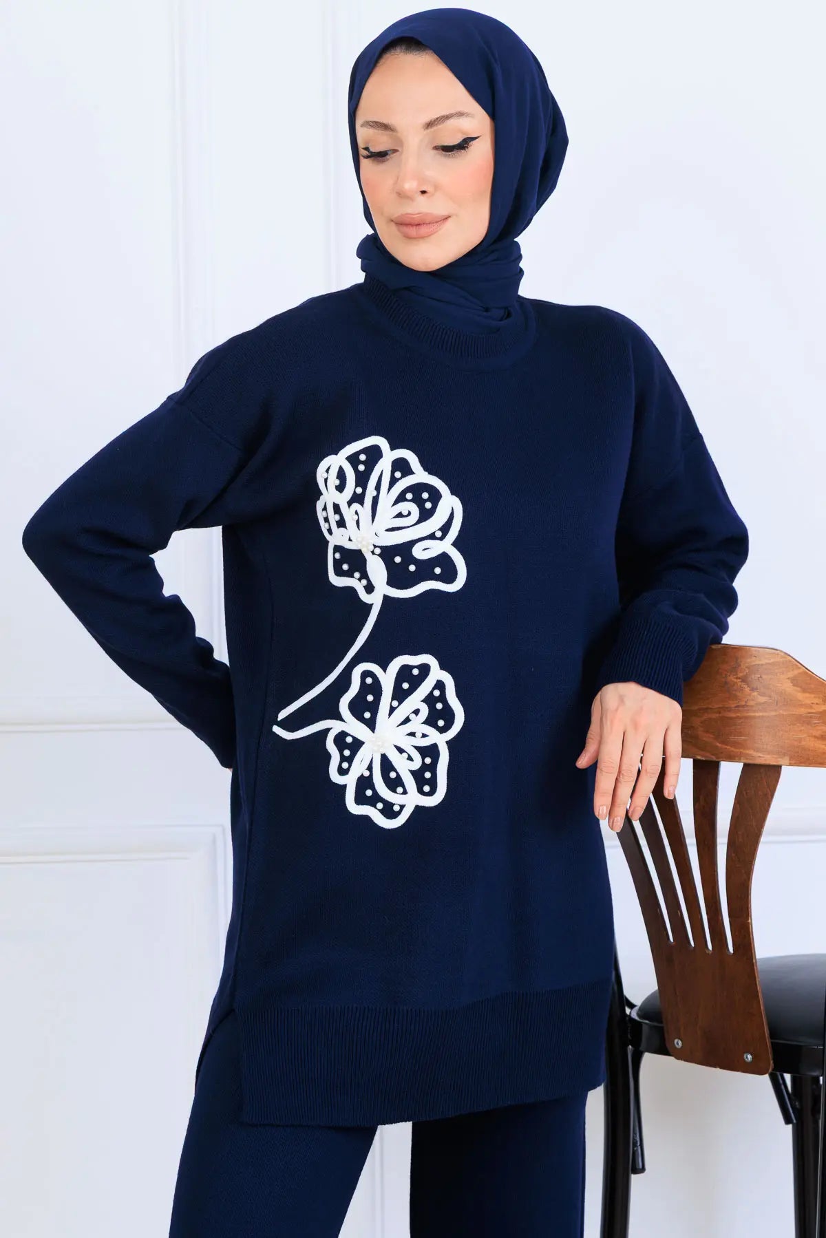 Knitwear Set With Embroidery Details, view 2