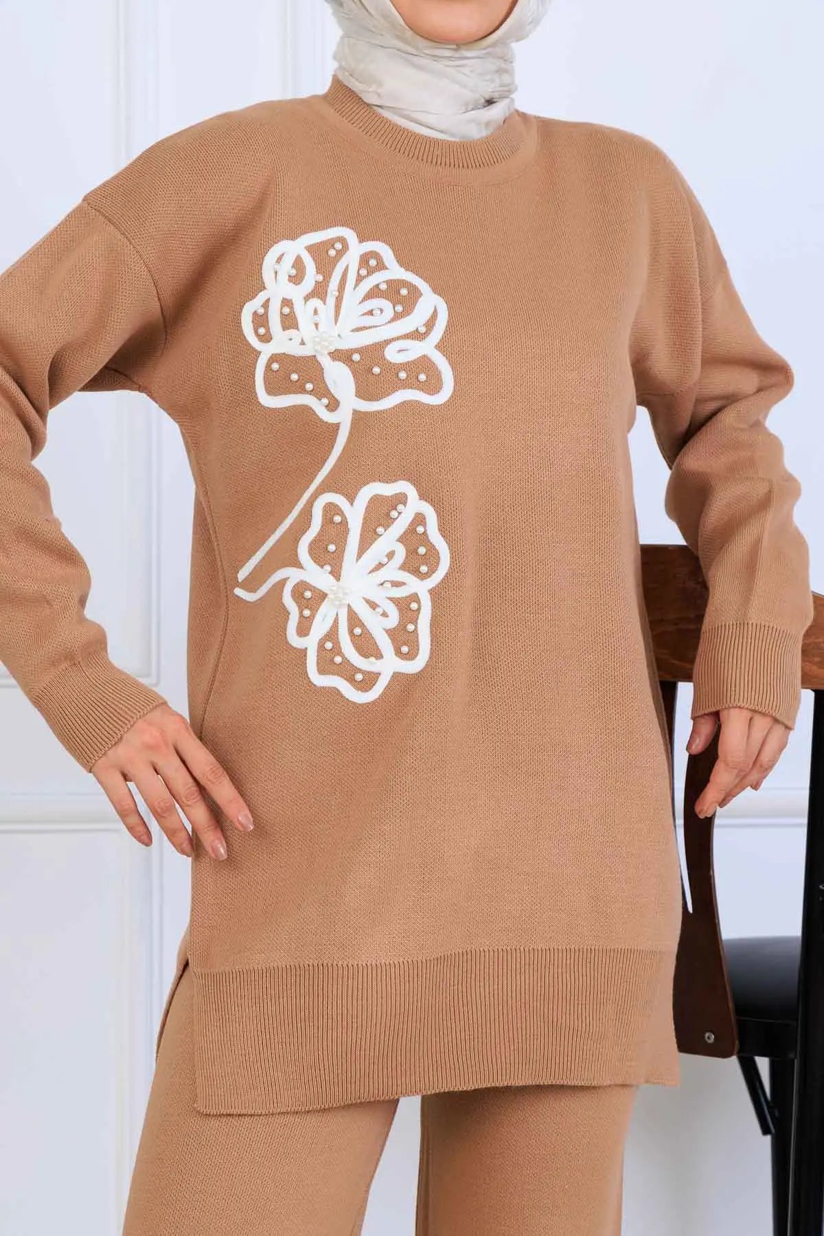 Knitwear Set With Embroidery Details, view 3
