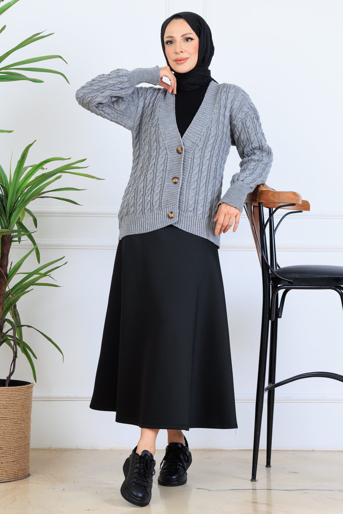 Hair Knit Short Knitwear Cardigan by NEOMODEST