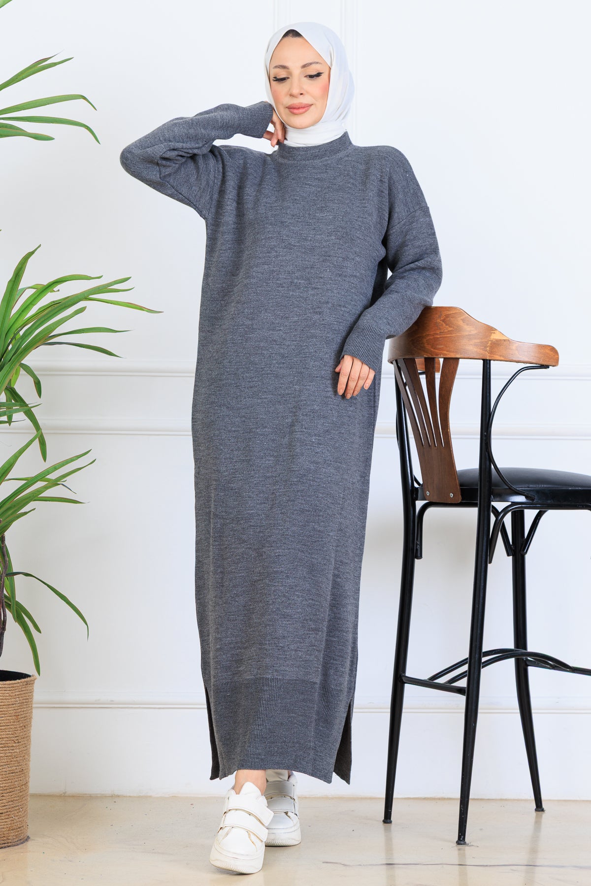 Slit Detailed Knit Dress by NEOMODEST