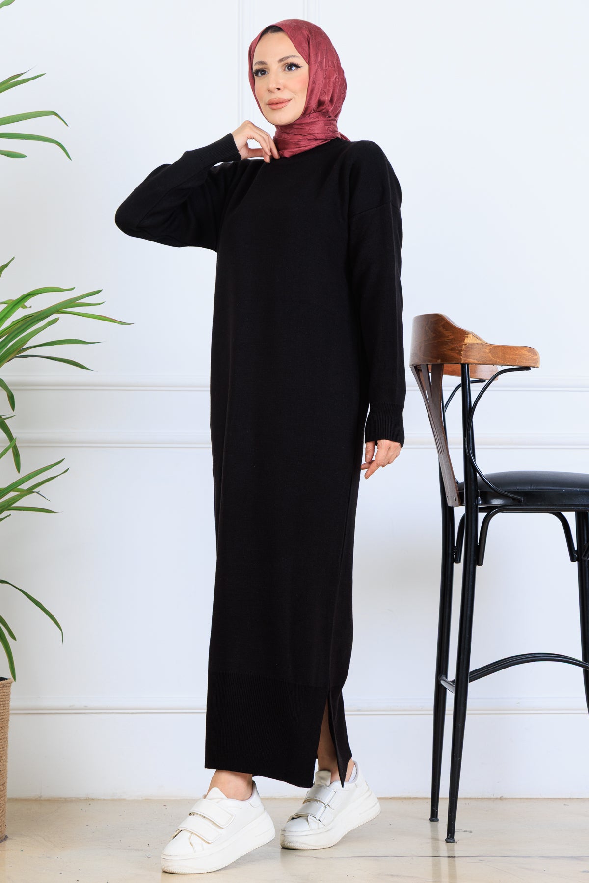 Slit Detailed Knit Dress by NEOMODEST