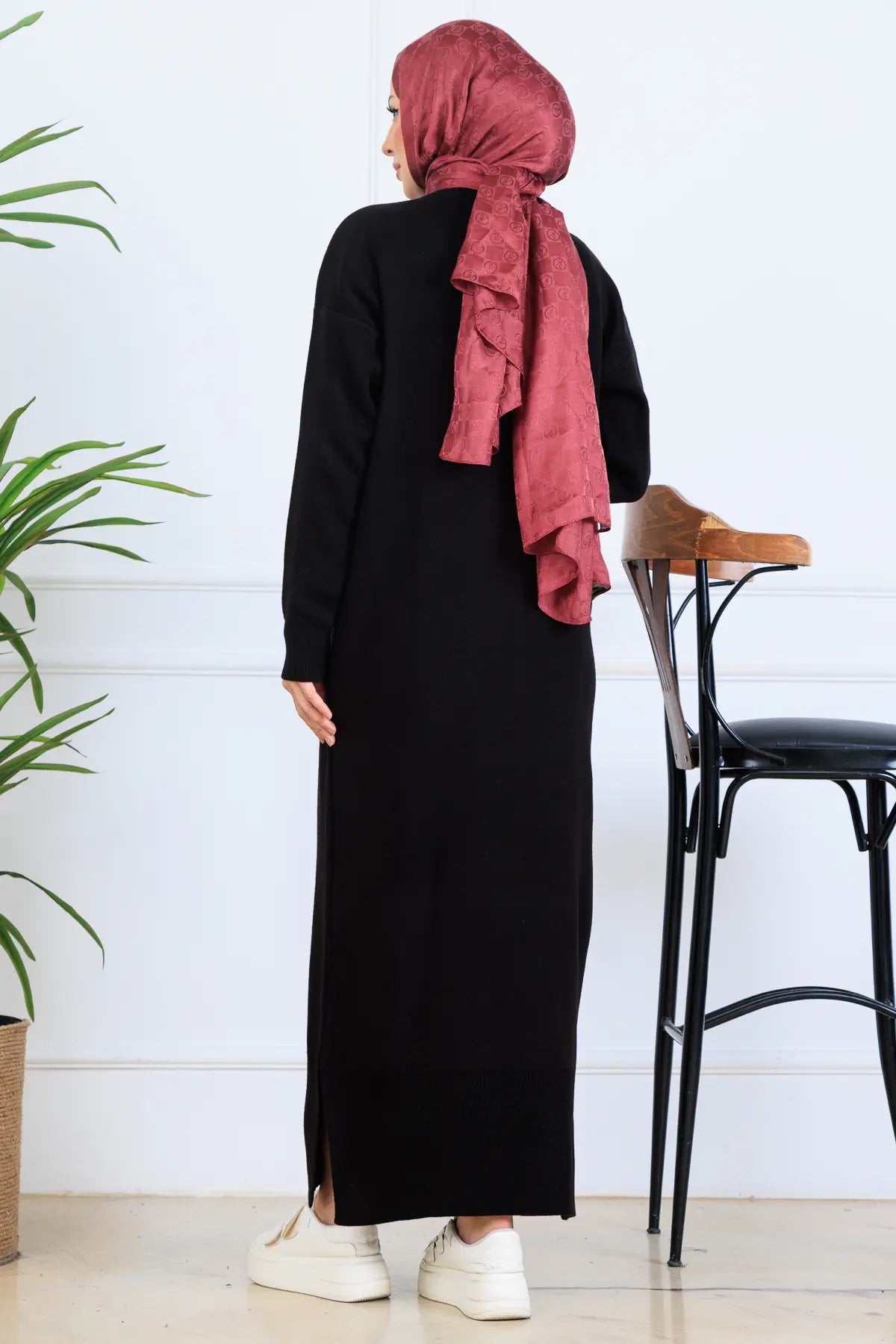 Slit Detailed Knit Dress, view 4