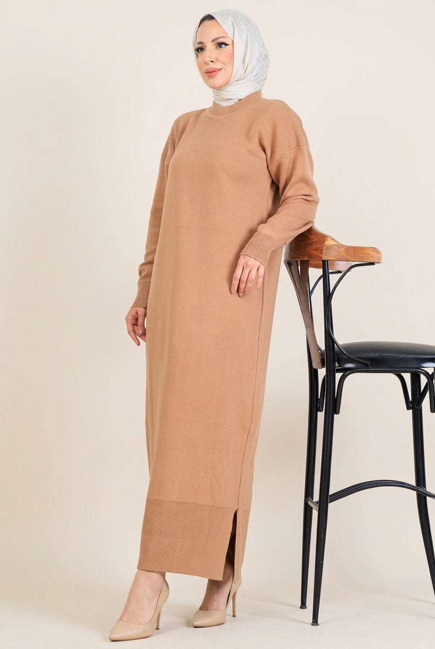 Slit Detailed Knit Dress by NEOMODEST