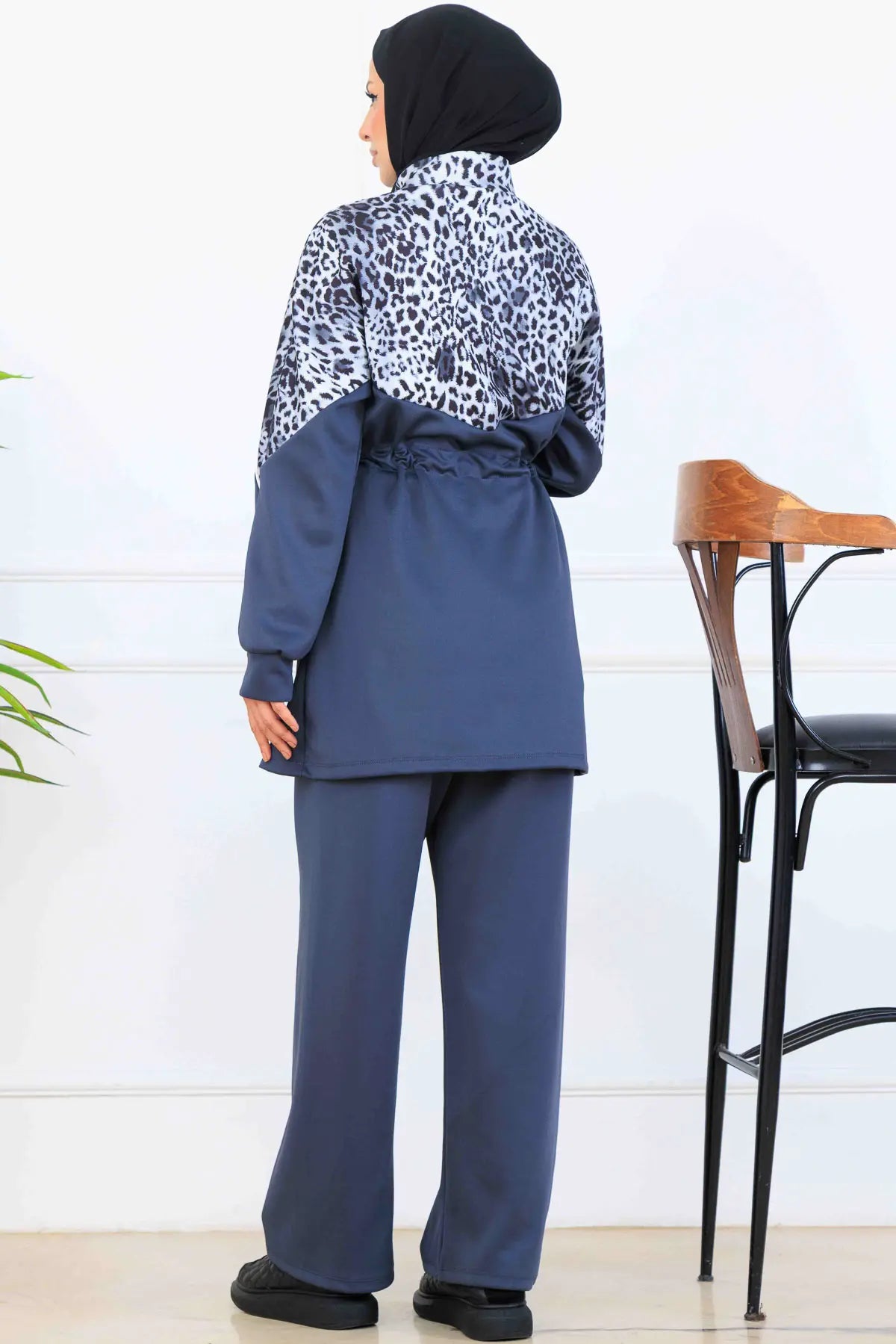 Leopard Patterned Scuba Two Piece Suit, view 5