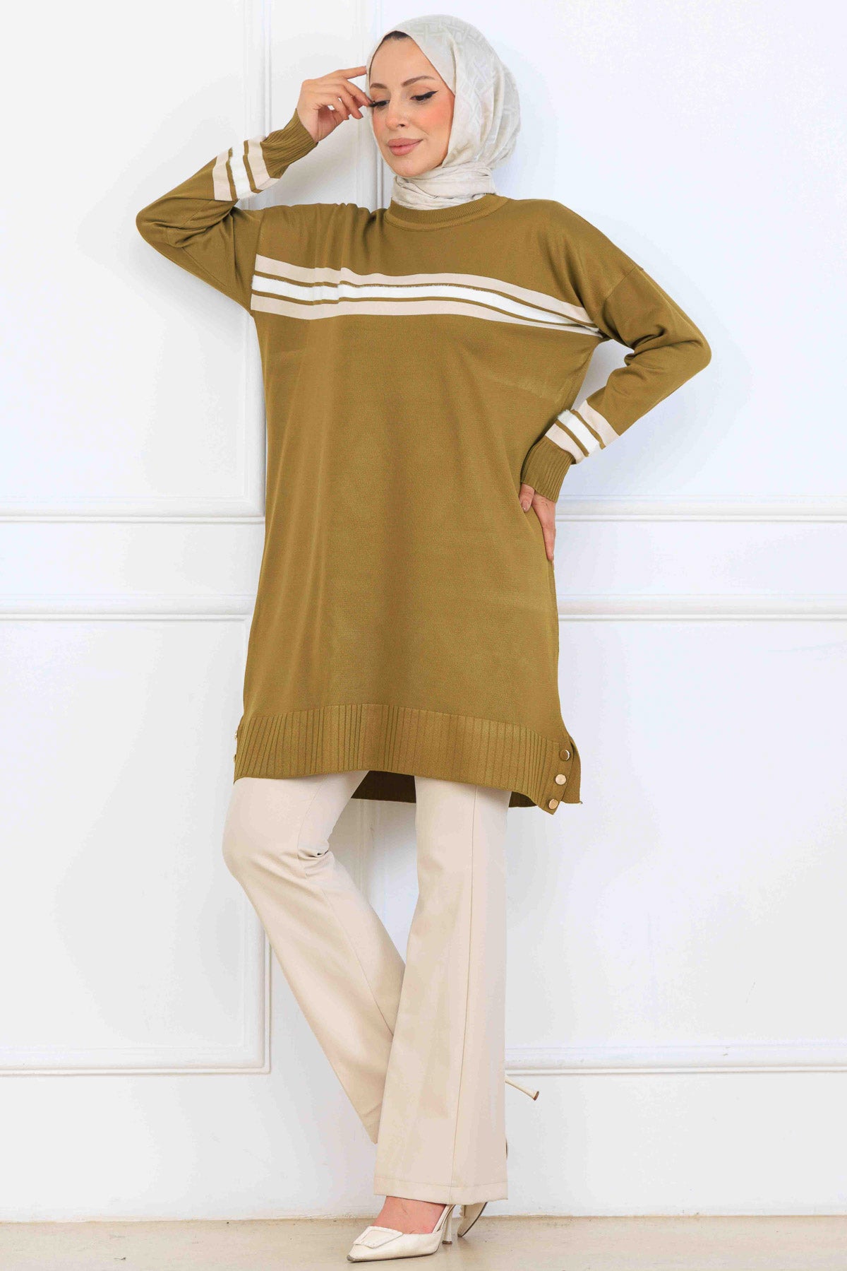 Mercerized Tunic With Stripe Detail by NEOMODEST