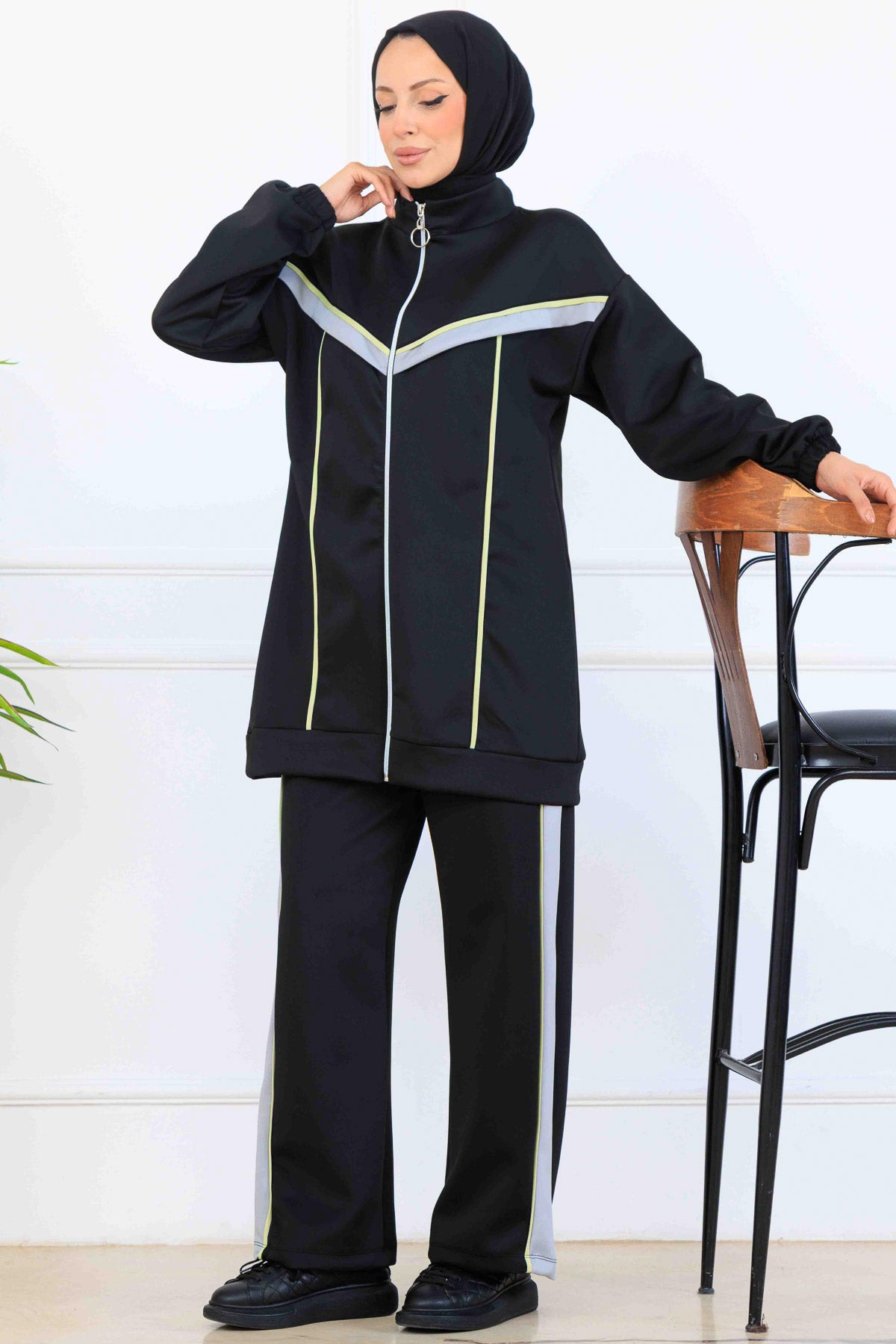Striped Detailed Scuba Two Piece Suit by NEOMODEST