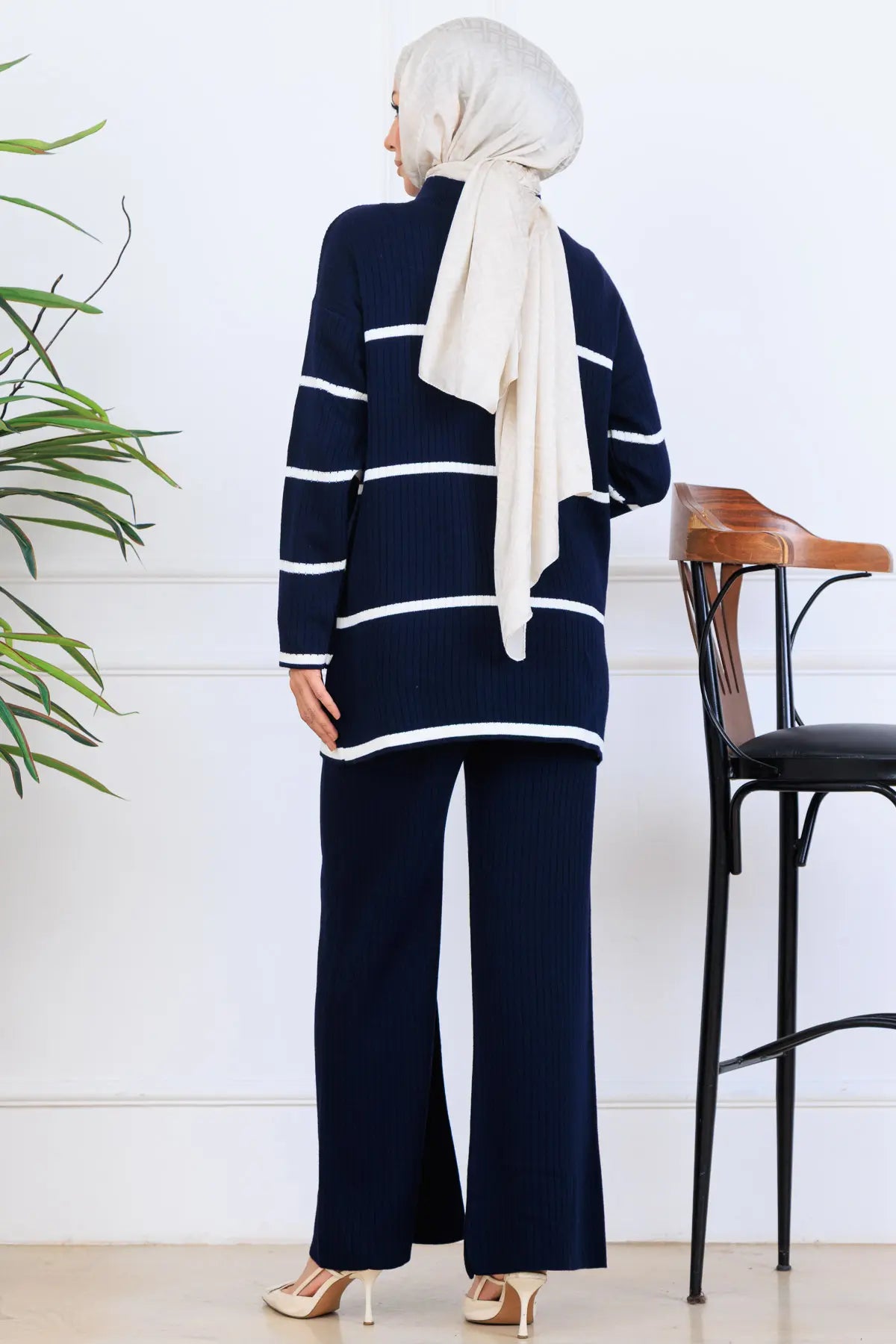 Ribbed Stripe-Detail Knitwear Suit, view 5