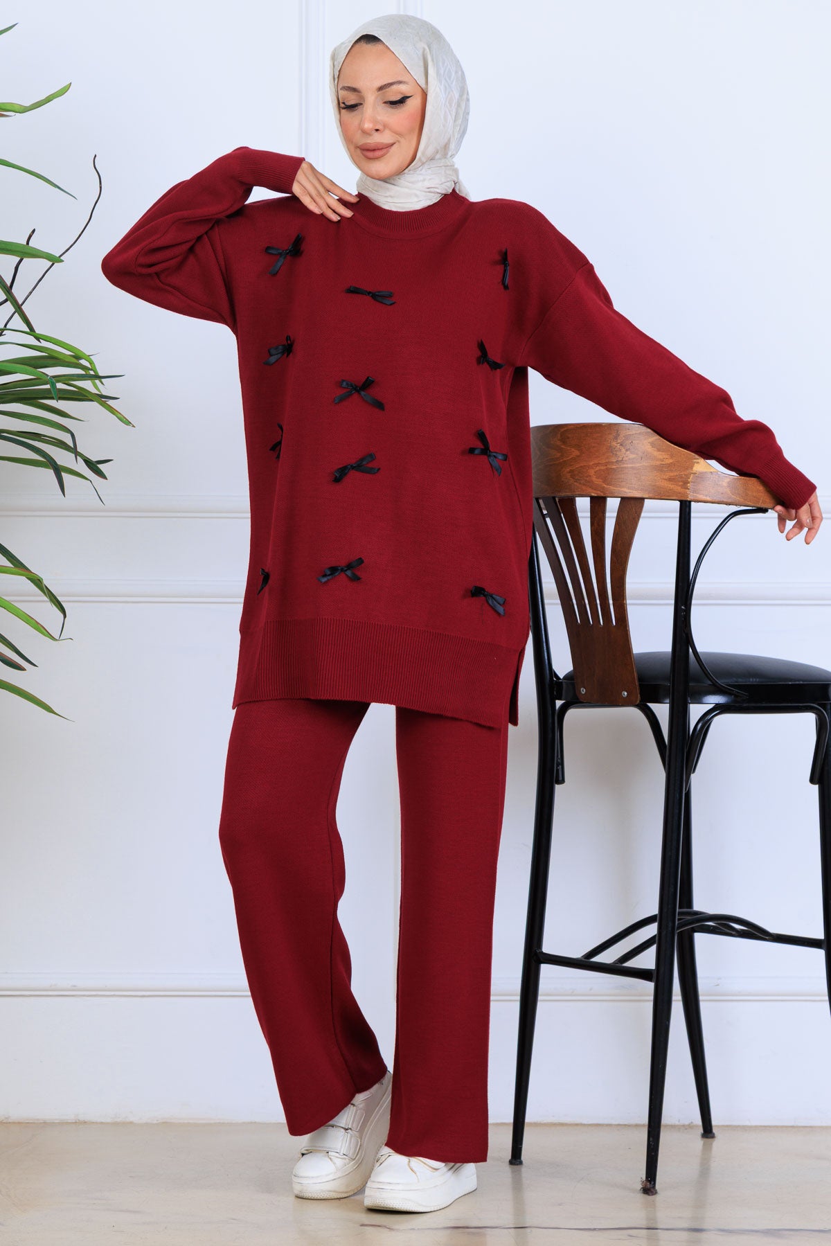 Bow-Detail Knitwear Set by NEOMODEST