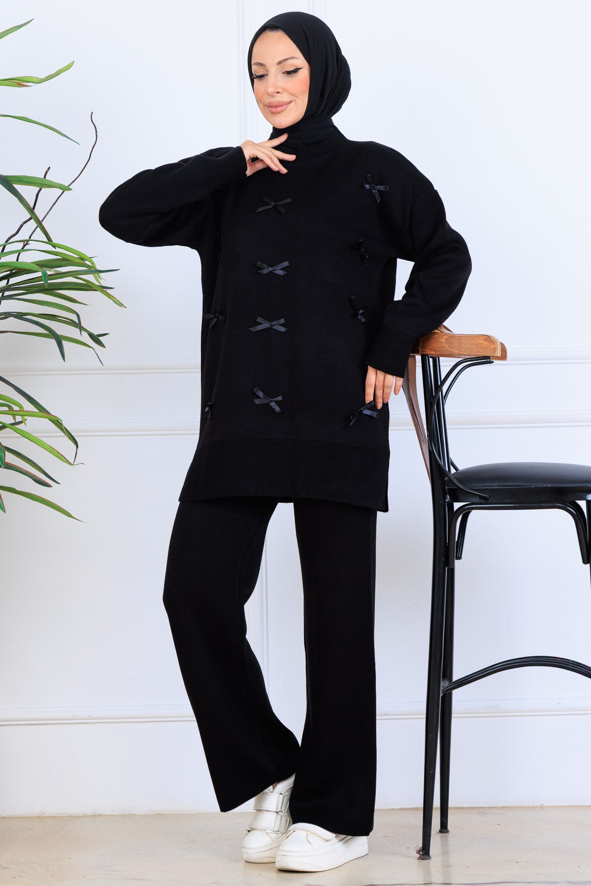 Bow-Detail Knitwear Set by NEOMODEST