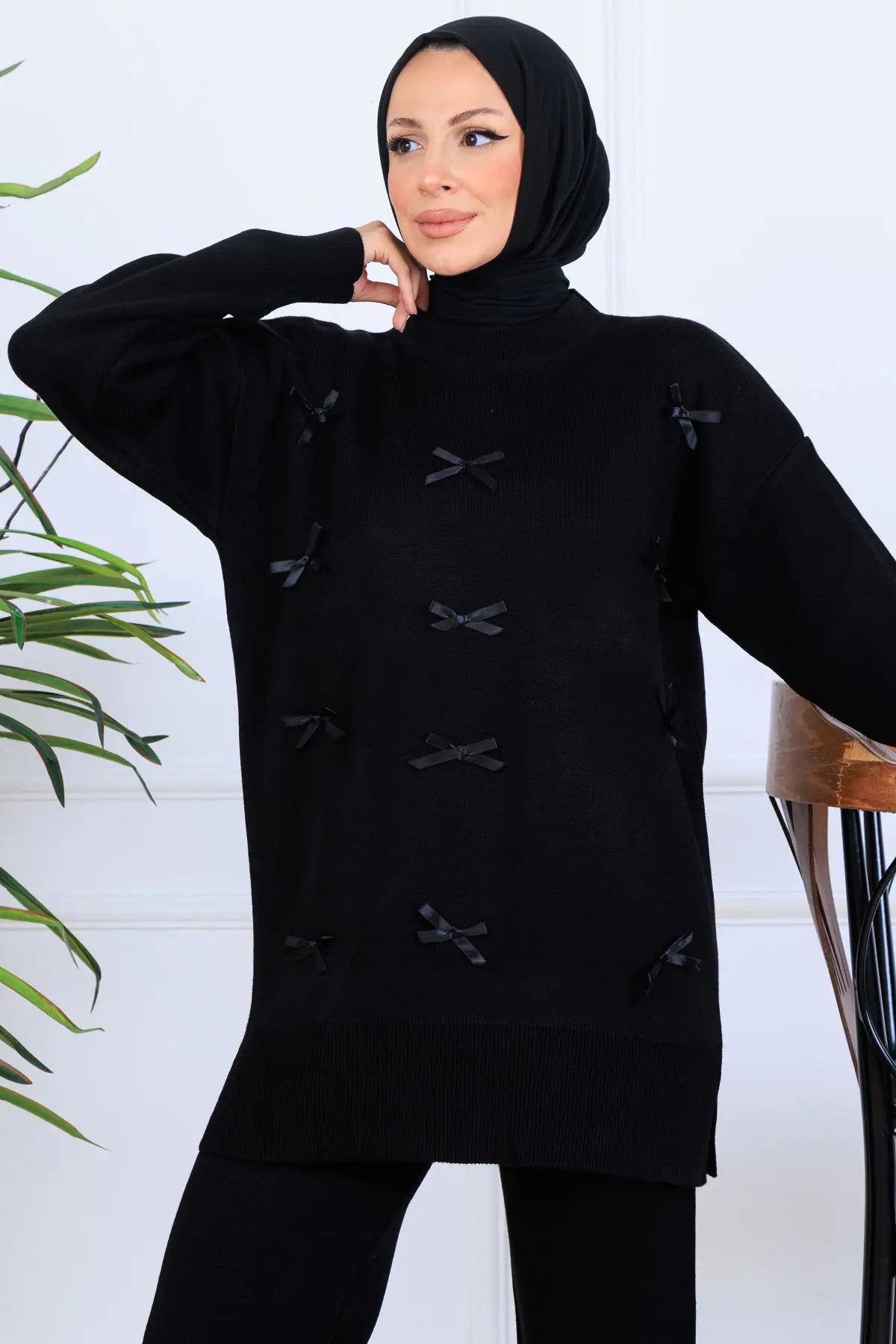 Bow-Detail Knitwear Set, view 3