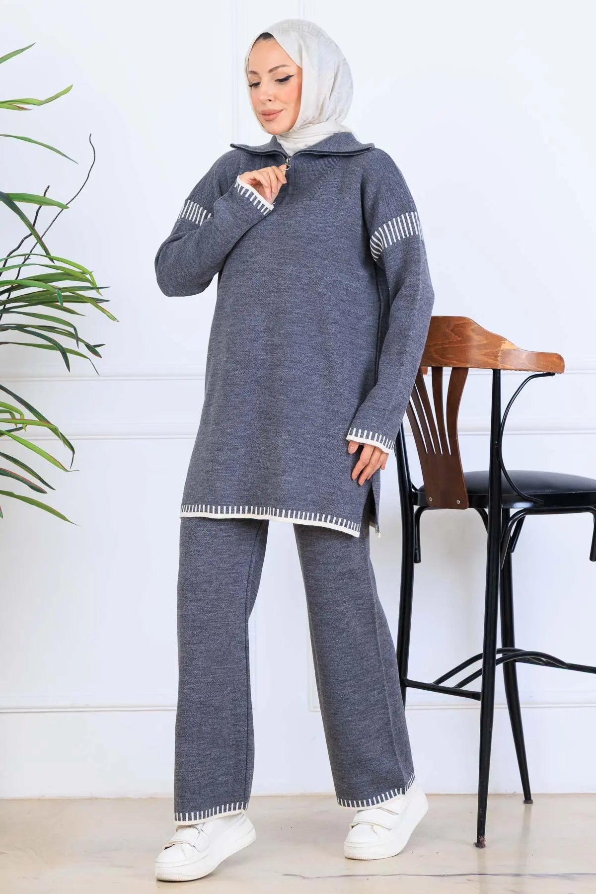 Zippered Collar Stripe-Detail Knitwear Suit, view 2