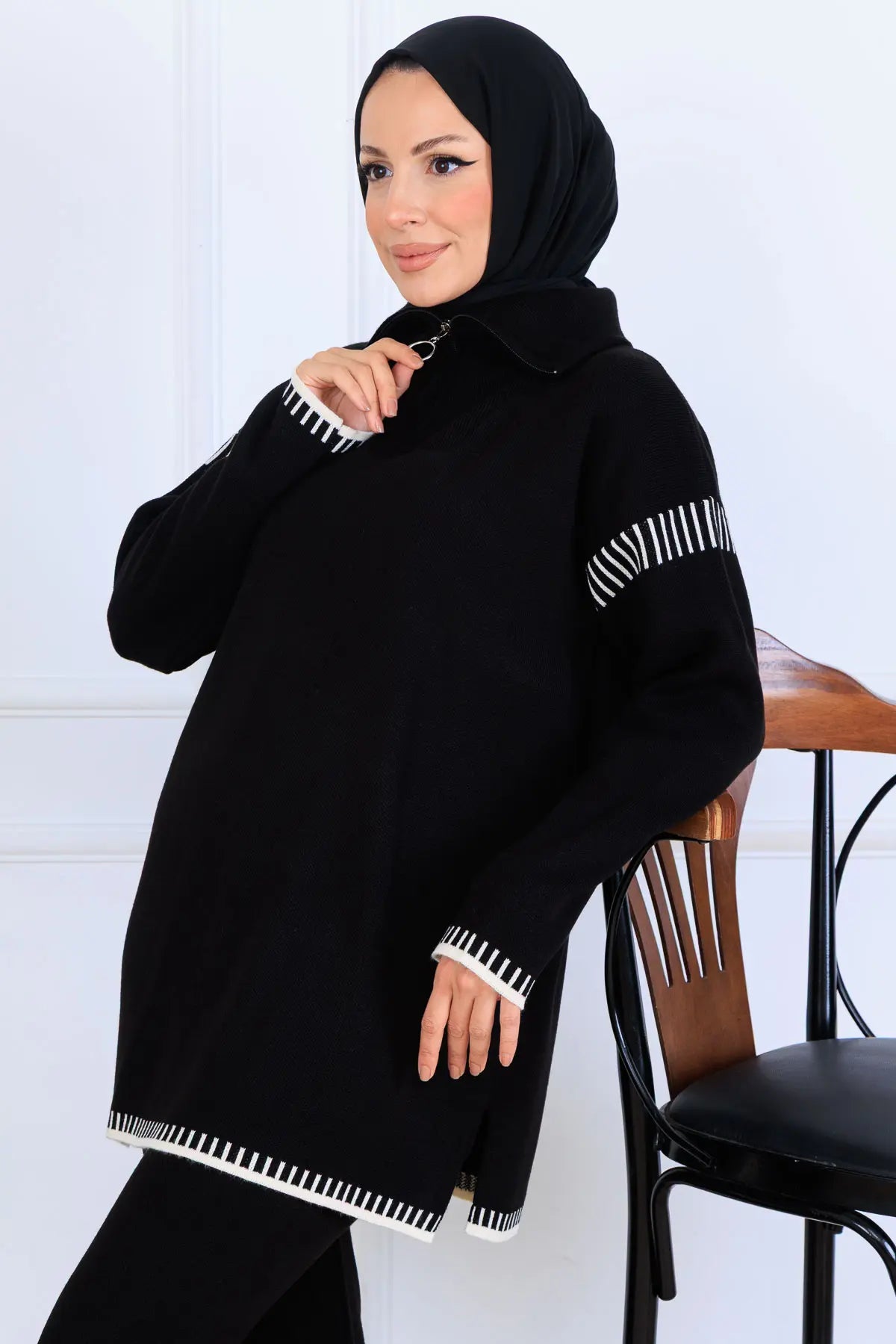 Zippered Collar Stripe-Detail Knitwear Suit, view 2