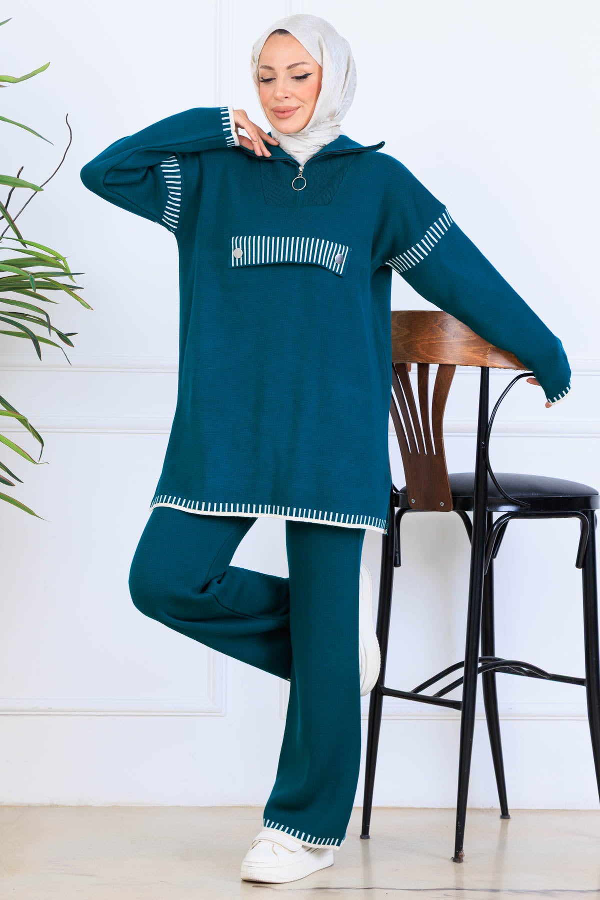 Zippered Collar Knitwear Suit by NEOMODEST