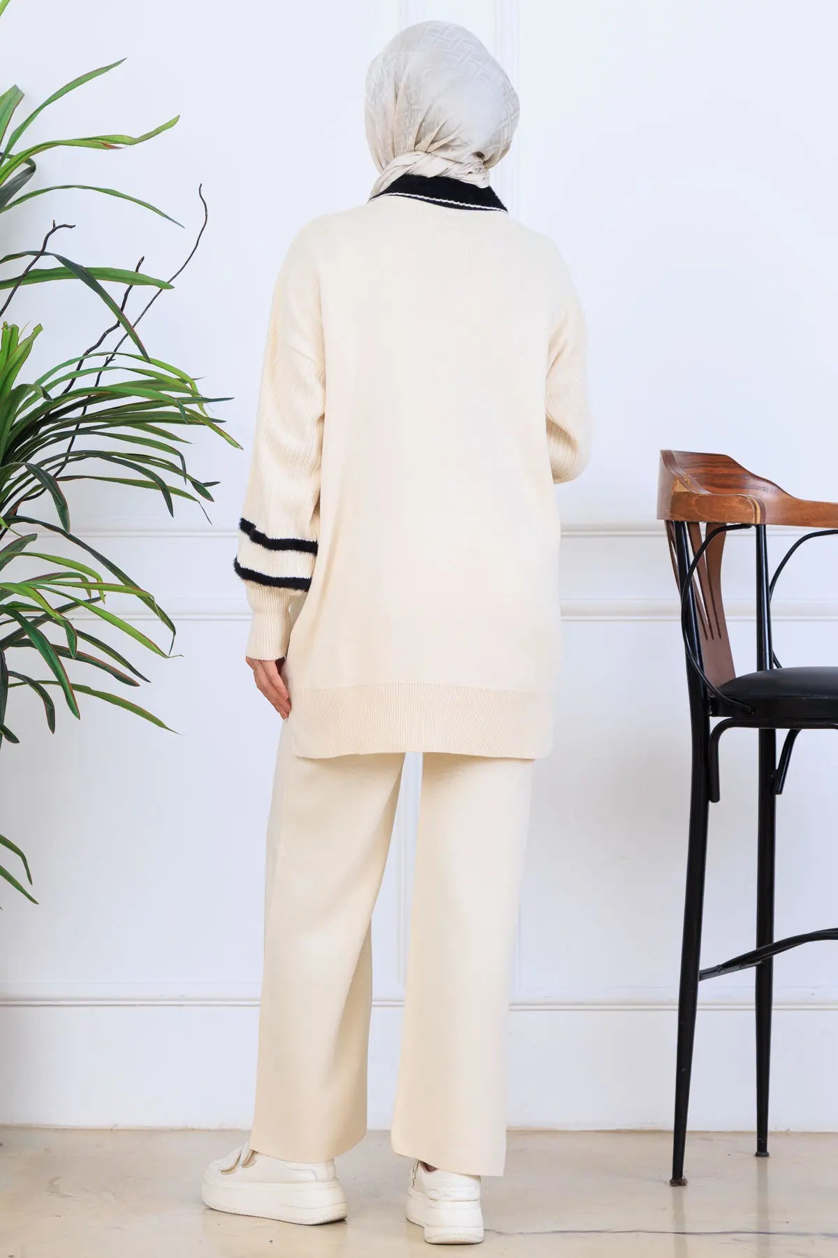 Stone-Embellished Knitwear Set, view 5