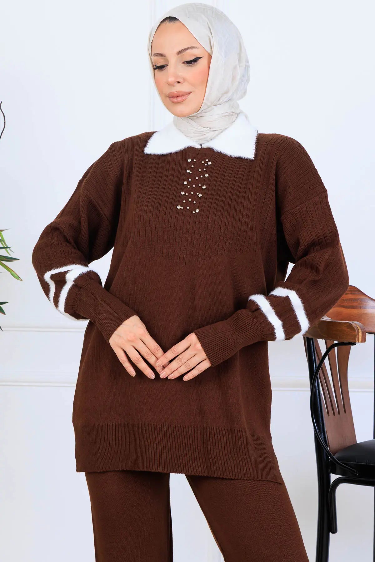 Stone-Embellished Knitwear Set, view 2