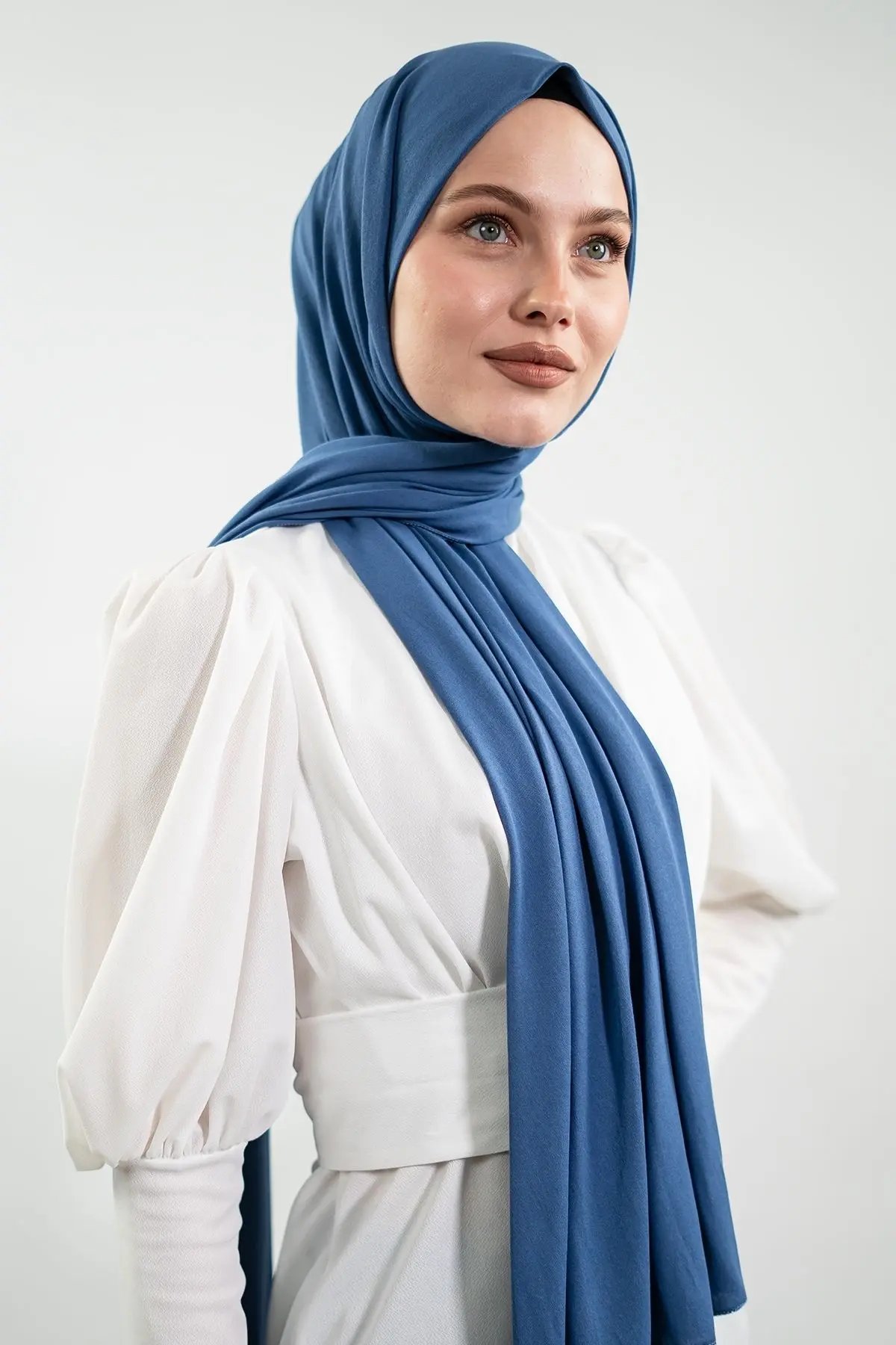 Premium Jersey Hijab|Indigo & Powder Pink, view 3