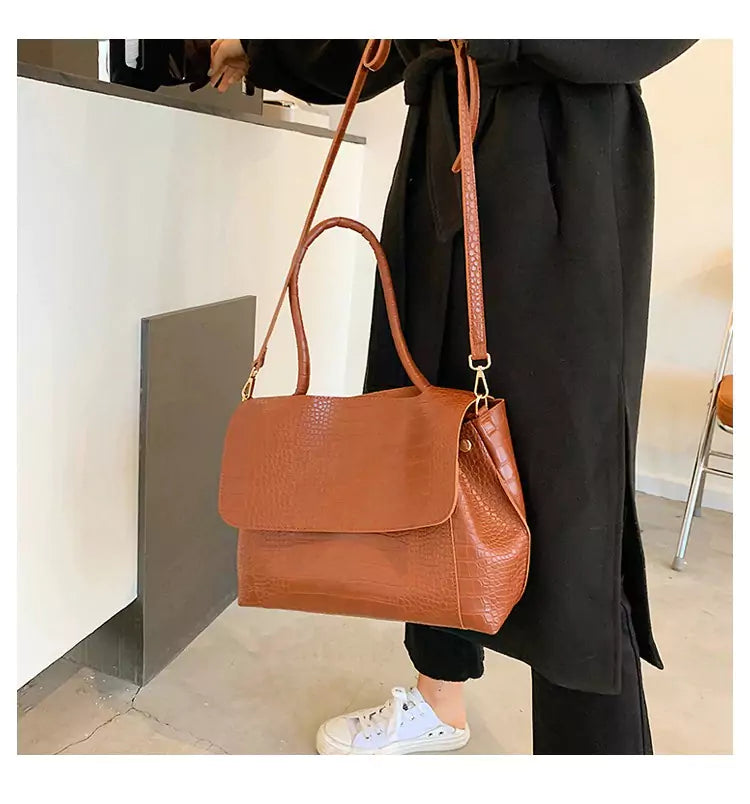 Alligator Pattern- Casual, Trendy & Stylish shoulder handbag, view 6