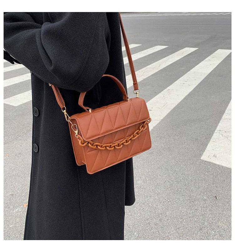 Trendy plaid shoulder bag for women, view 2
