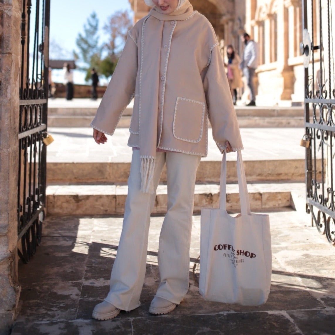 Autumn/Winter New Fashion Woollen Jacket with Scarf Tassels, view 2