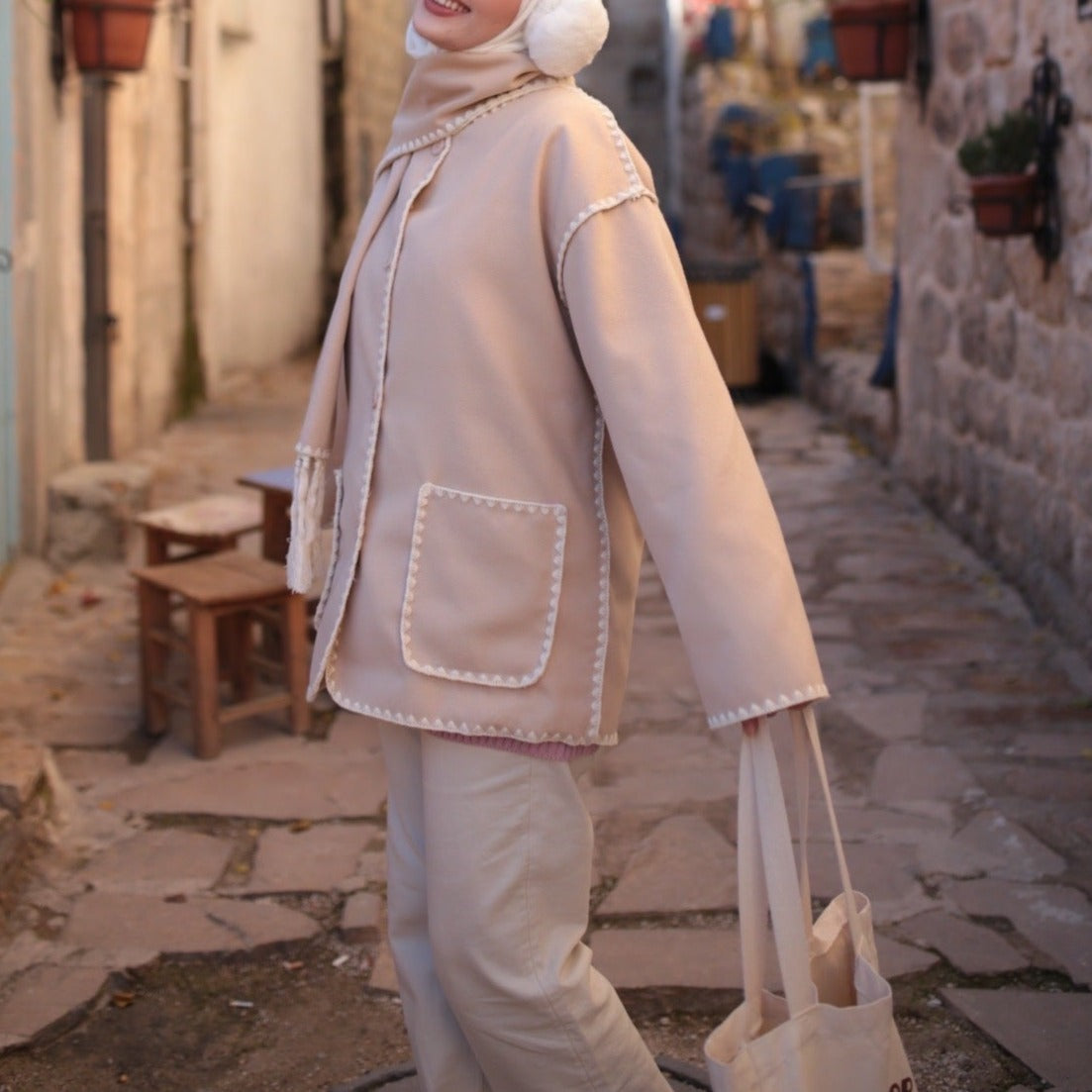 Autumn/Winter New Fashion Woollen Jacket with Scarf Tassels, view 3