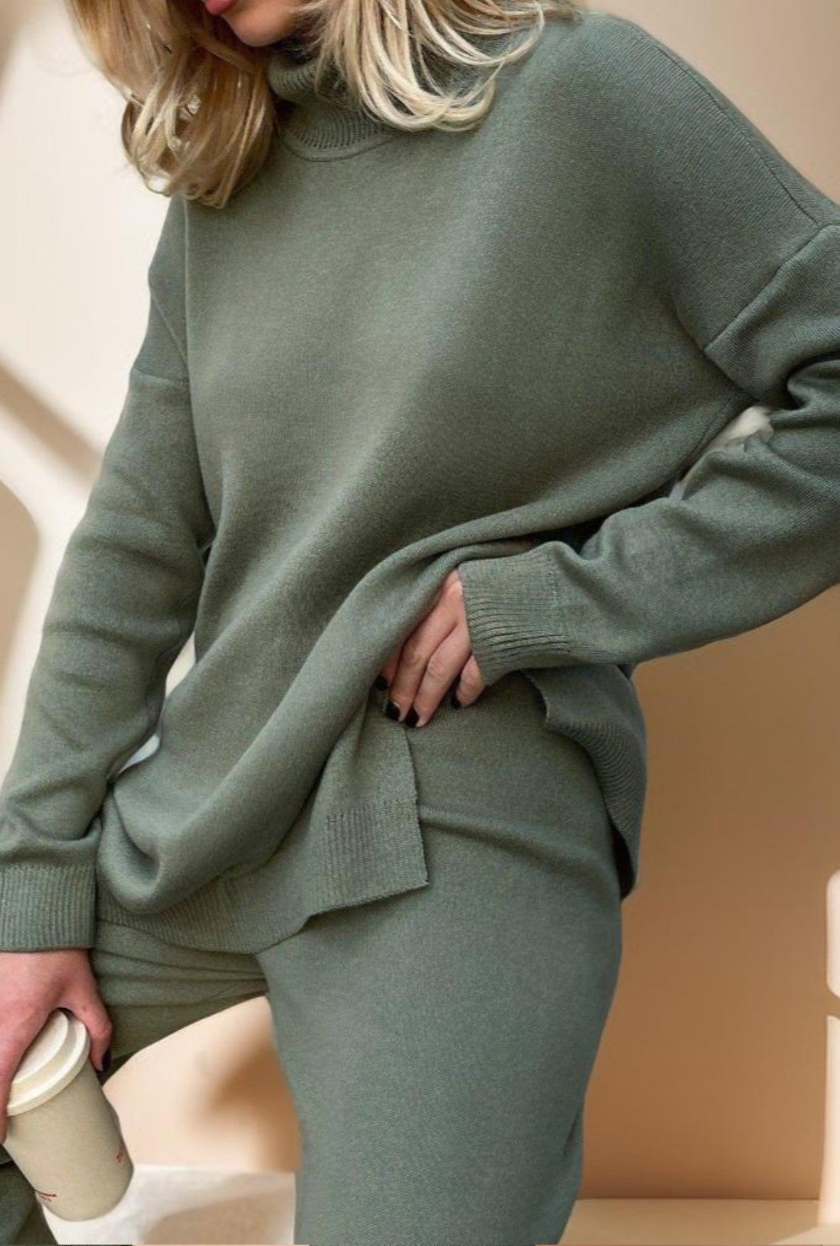 Women's Fashion Loose Turtleneck Sweater, view 2