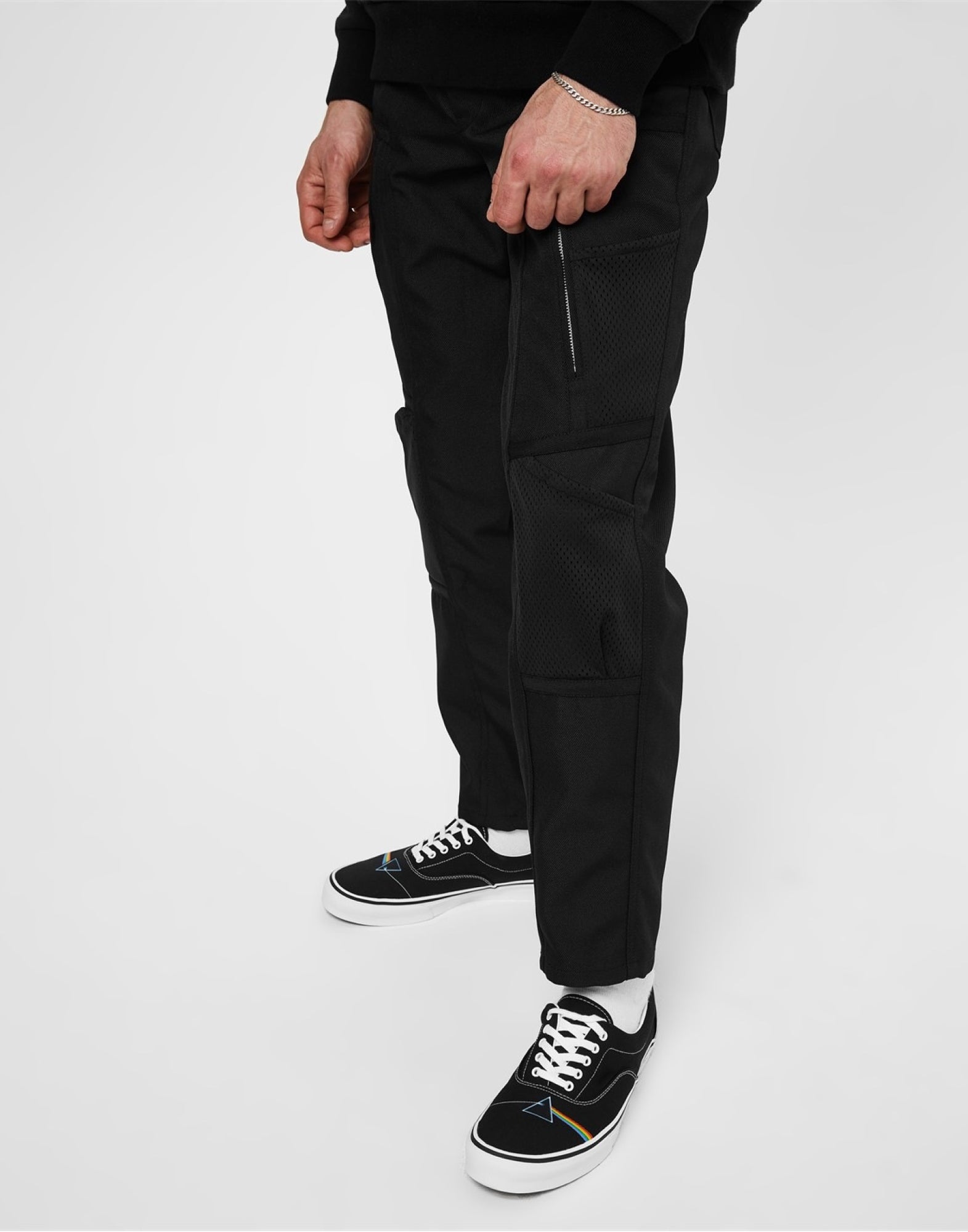 Undercover Pink Floyd The Dark Side Of The Moon Sneaker — Black, view 5
