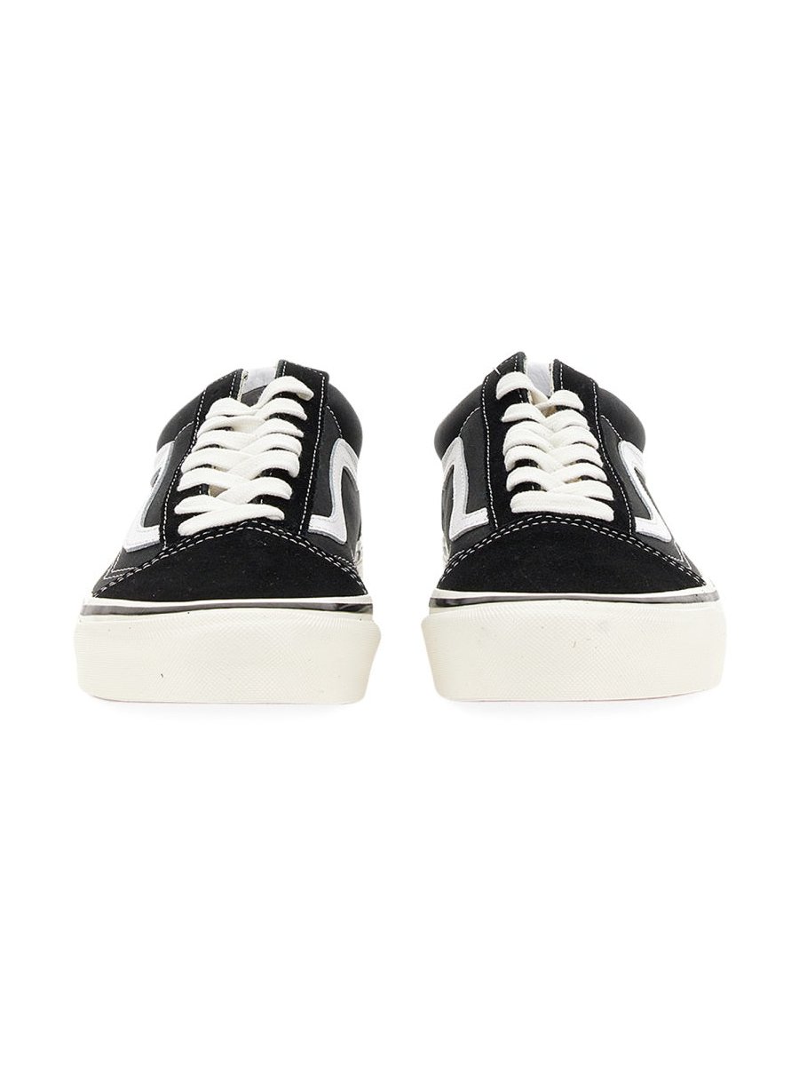 Vans Sneaker — Black, view 3
