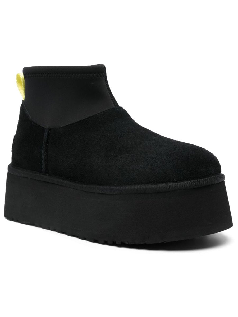 UGG Boots — Black by UGG