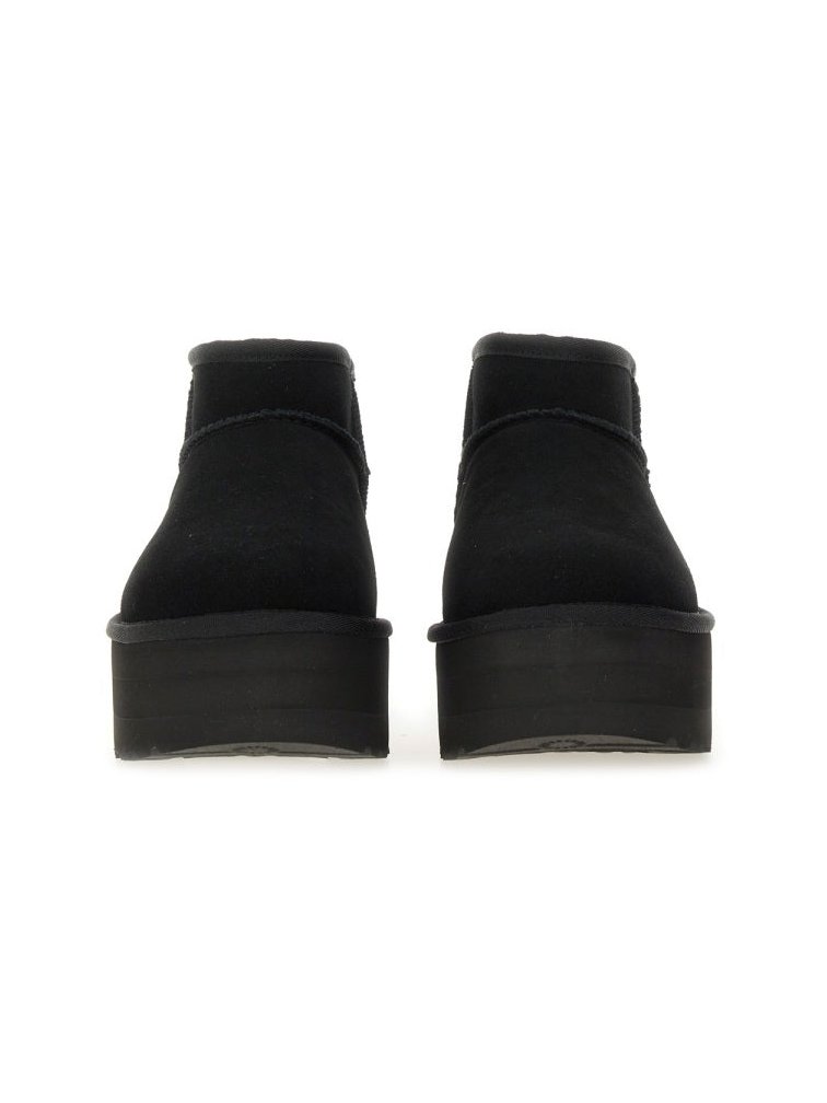 UGG Boots — Black, view 3