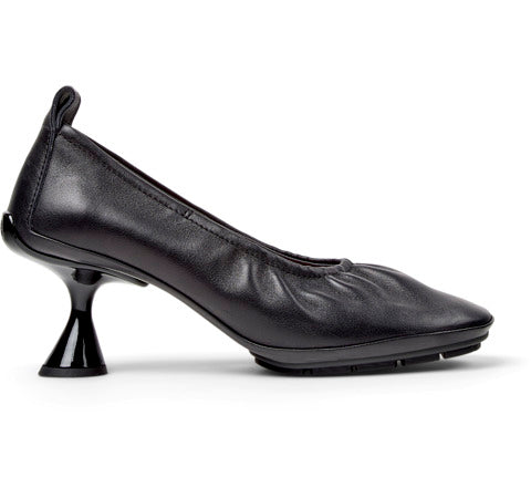 Camper Sculptural Heel Leather Pump Heel — Black, view 4