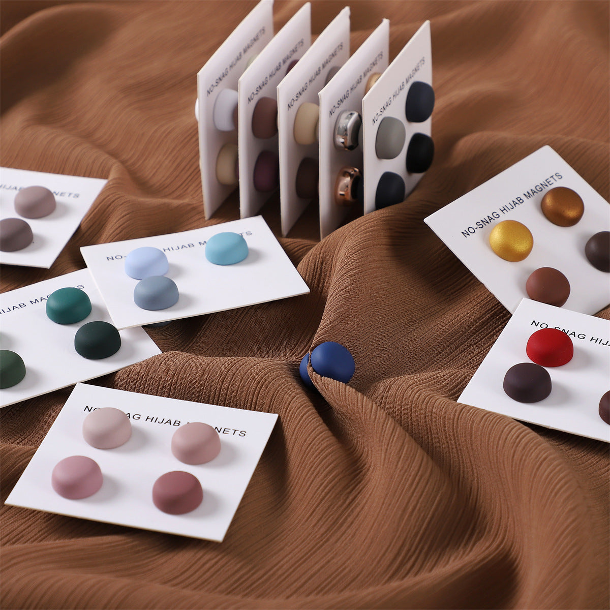 Hijab magnet pins by Try Modest