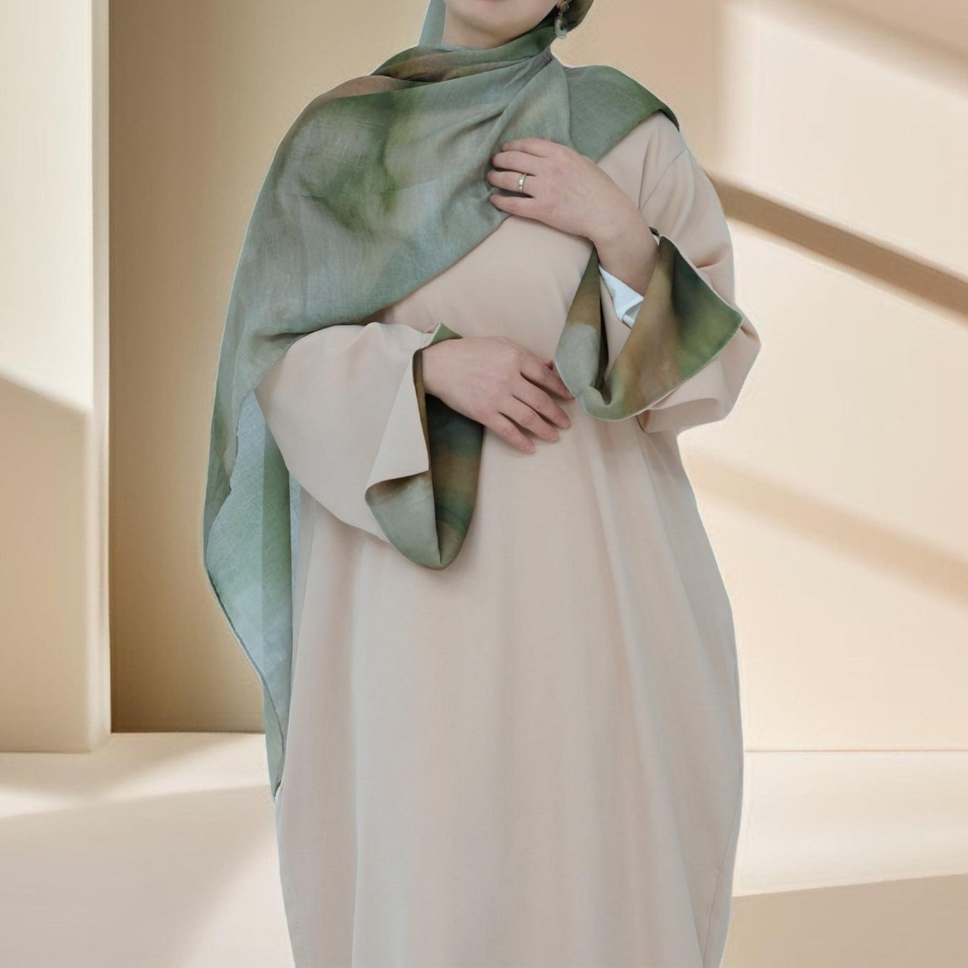Olive Oasis 2-Piece Abaya Set, view 5