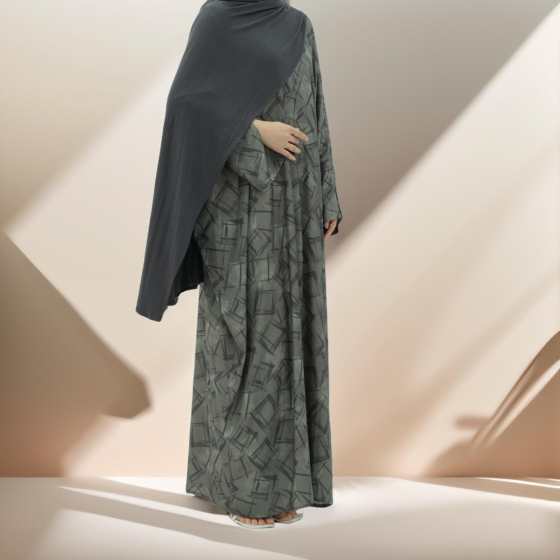 Geometric Drape Open Abaya, view 2