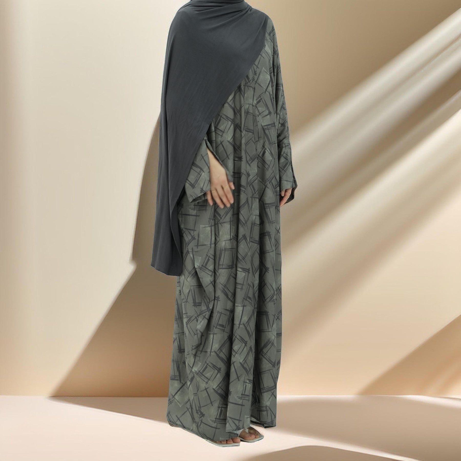 Geometric Drape Open Abaya, view 4