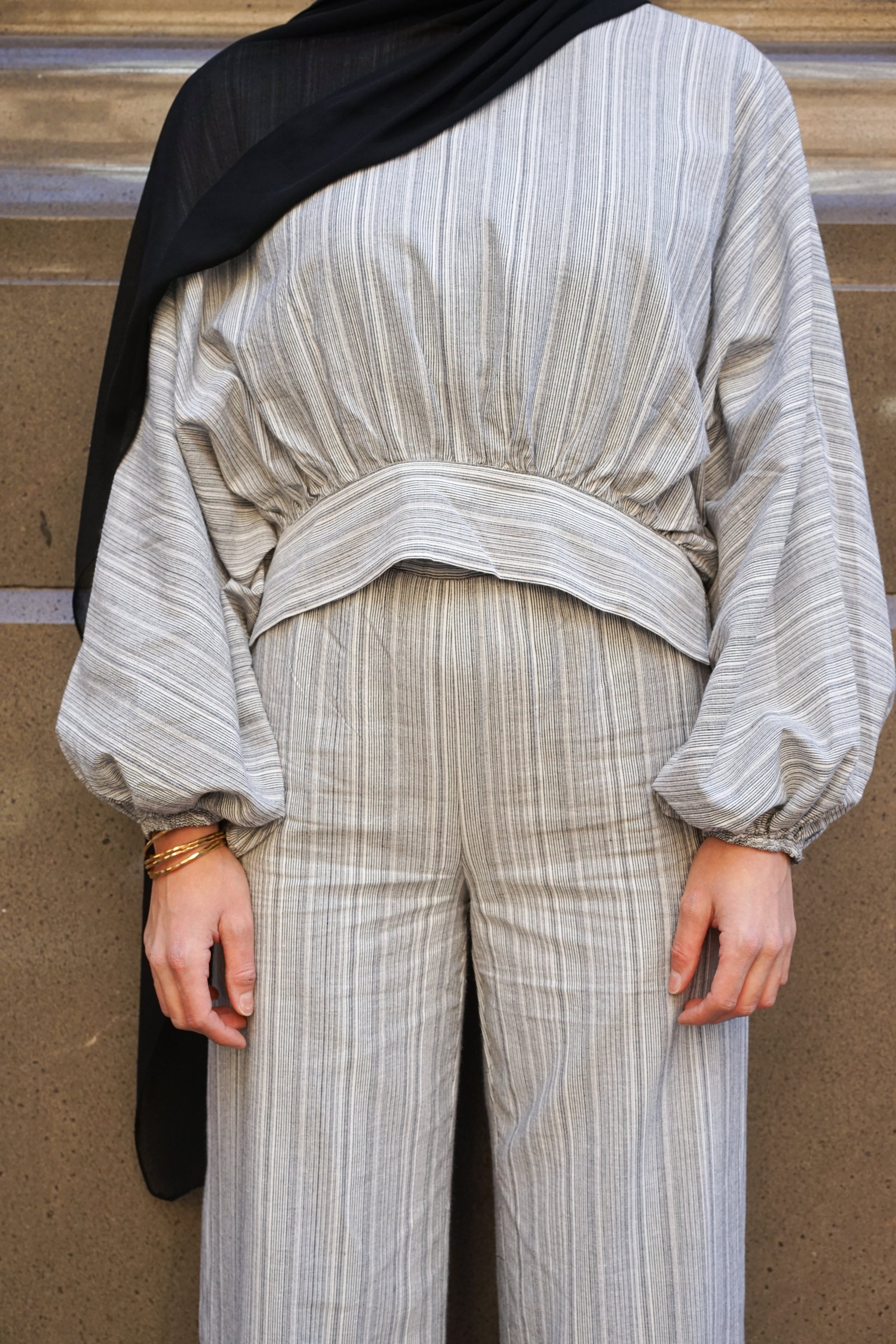 Lina Textured Hem Set Grey, view 2