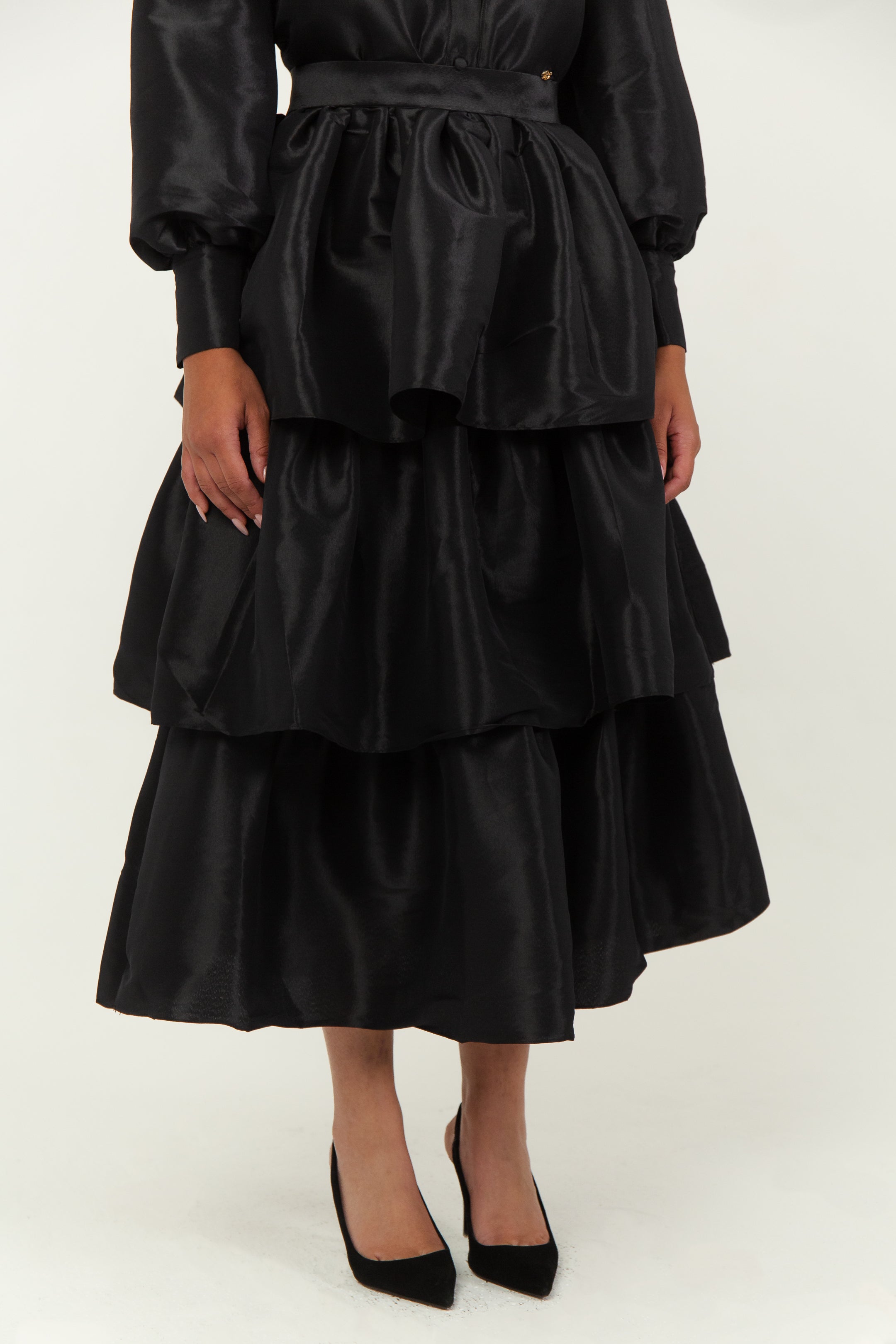 NORA - Robe chemise longue cascade en taffeta, view 6