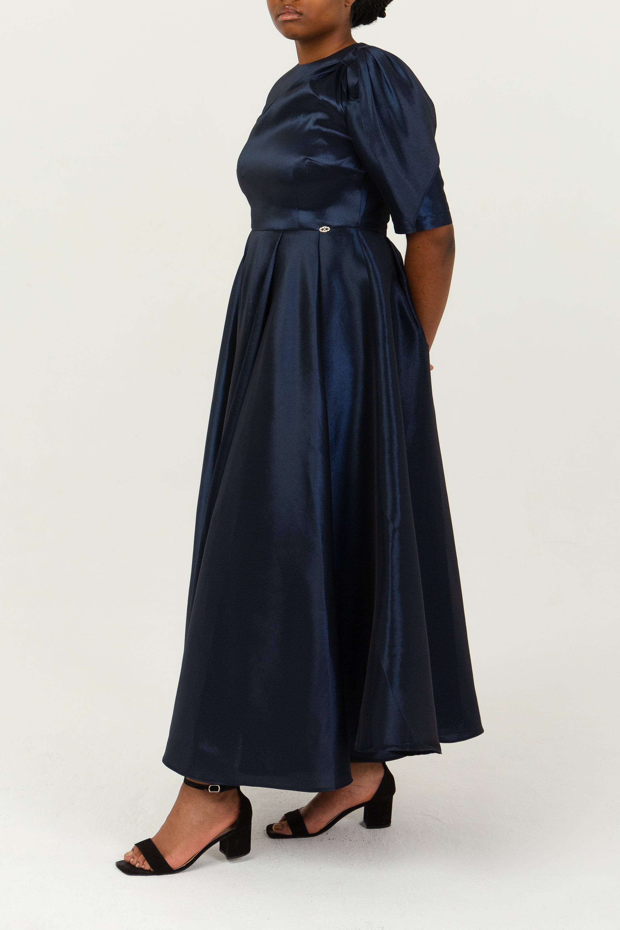 SALOME - Robe patineuse en taffeta col dégagé, view 3